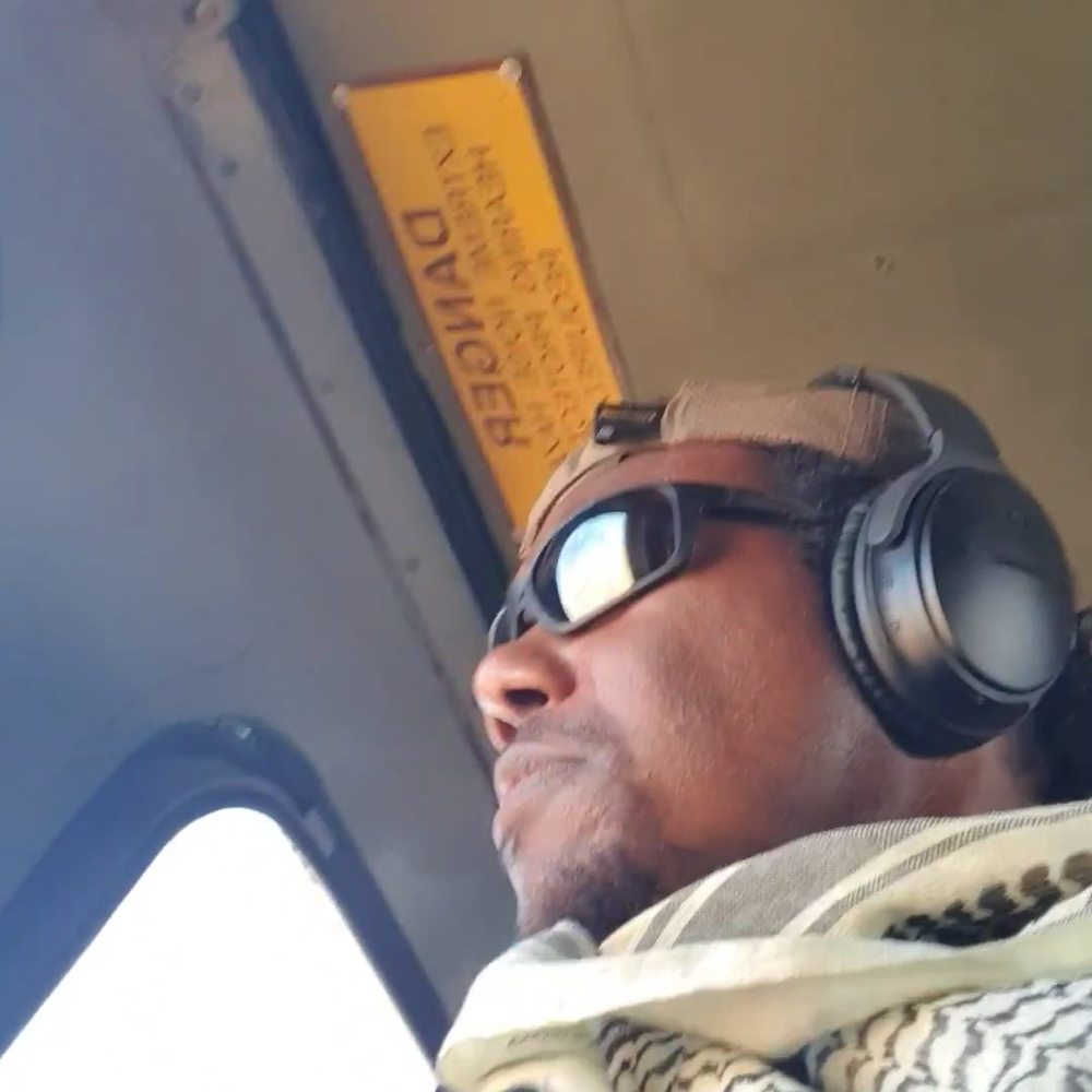 Meet your Posher, Tomori